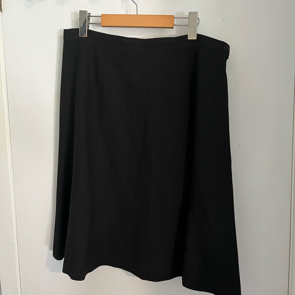 Classic Black A-Line Women's Skirt. waist 34”.